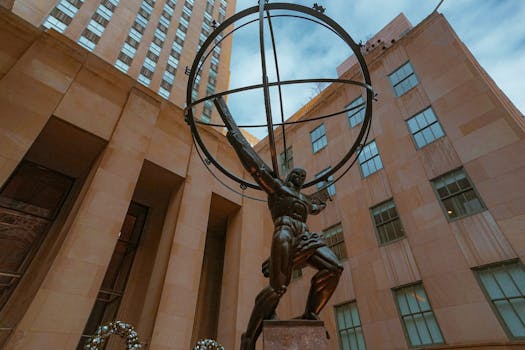 Manhattan Crown Peninsula New York Fifth Avenue Jewel of Prestige