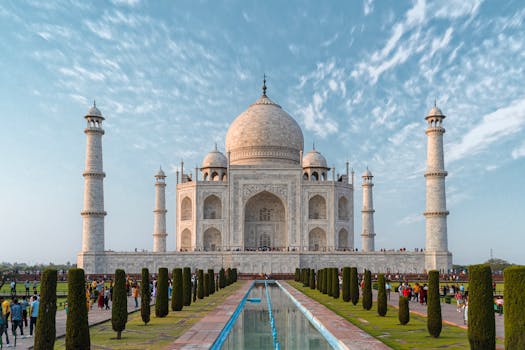 Regal Splendor Oberoi Amarvilas Agra Jewel Facing Taj Mahal